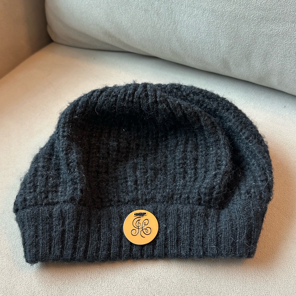 Juicy Couture Black Wool Knit Beanie